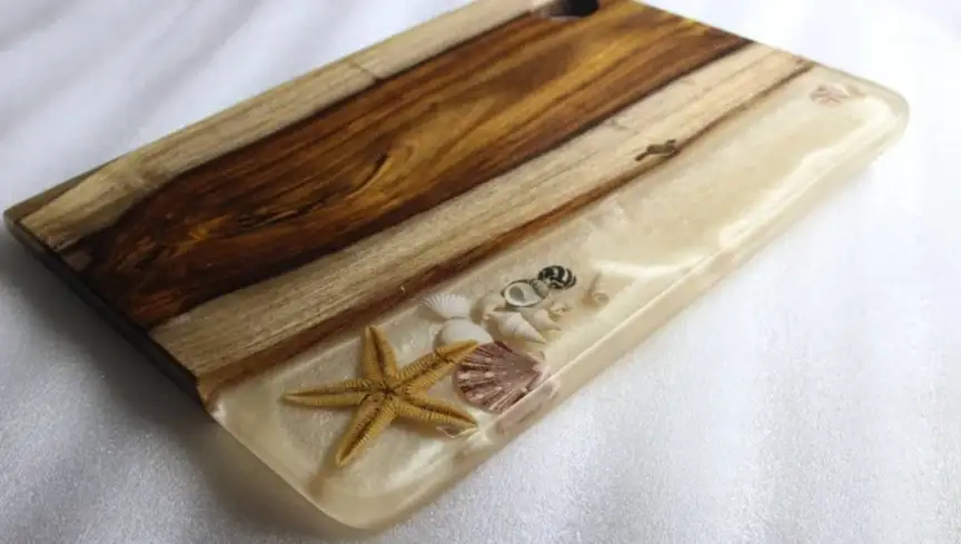 Epoxy wooden chopping boards