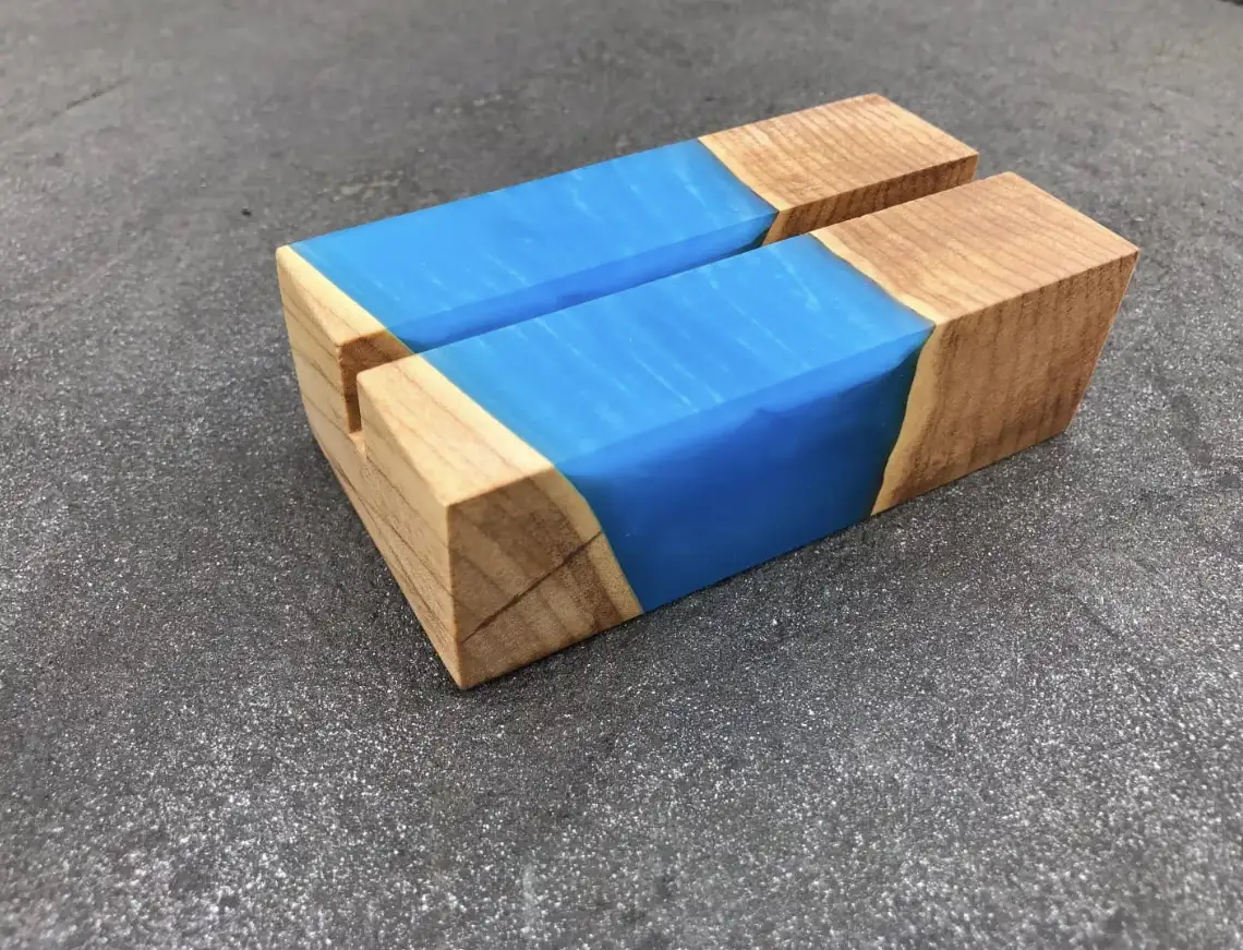 Epoxy card holder ECH-4